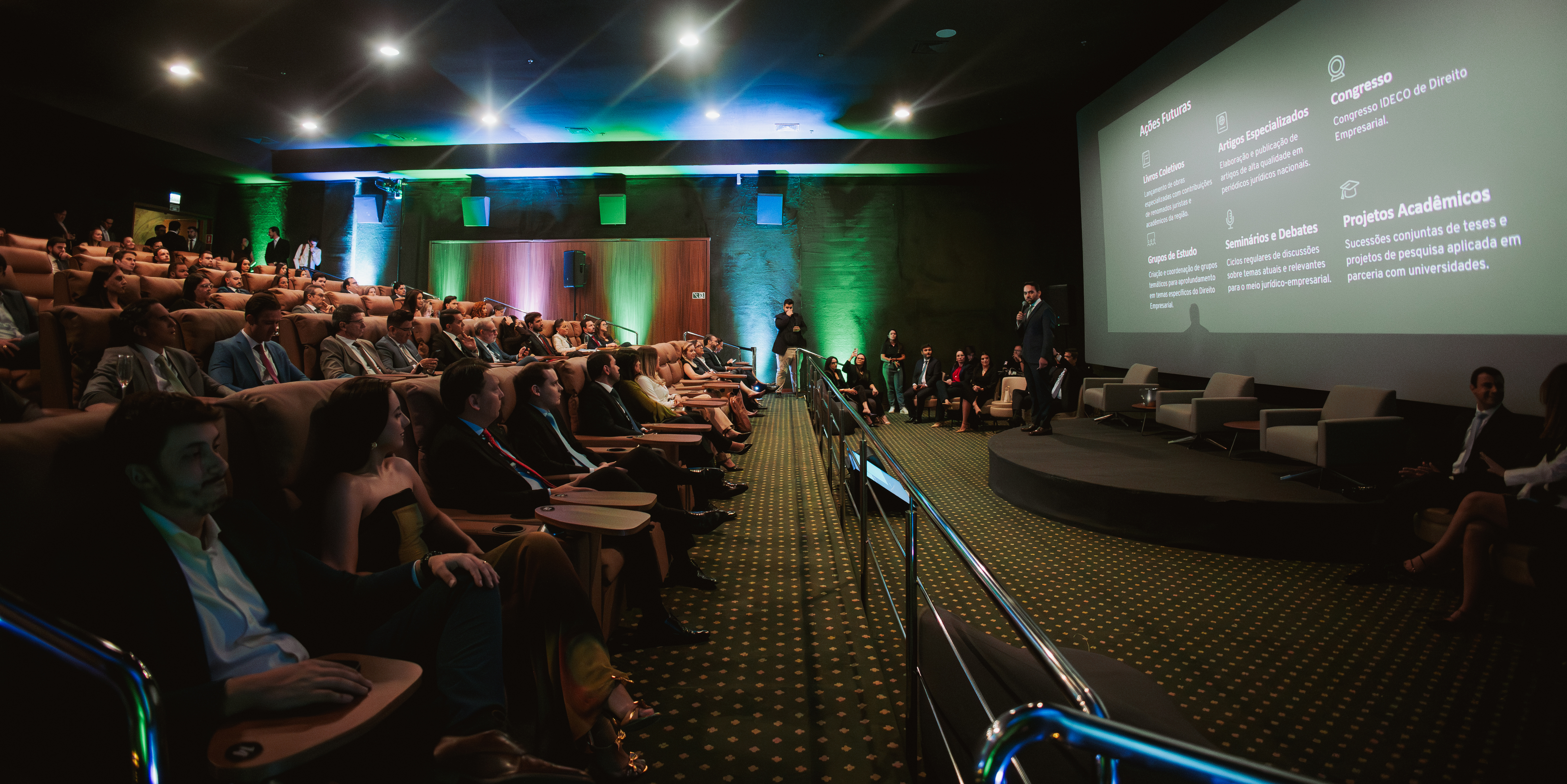 Momento de palestra no congresso